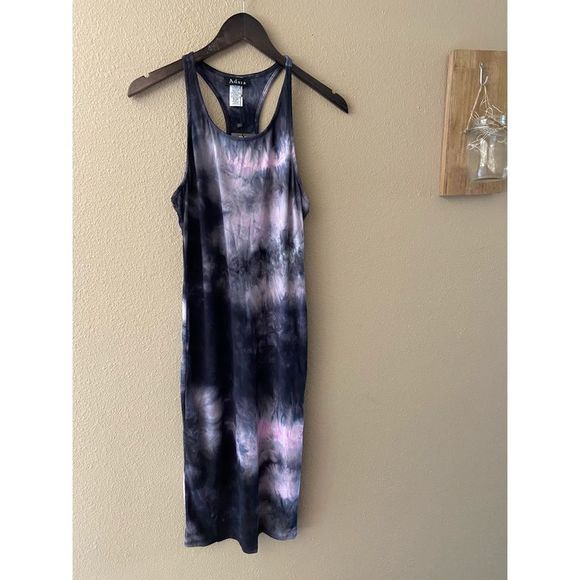 🆕Tie dye racer back midi dress - Picture 3 of 4